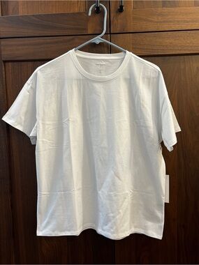 Cozy Earth Women's All Day Tee size medium NWT